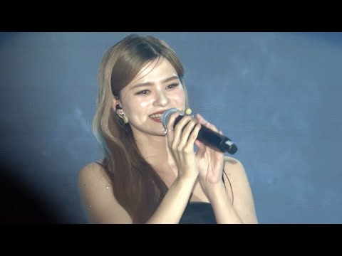 [Fancam] Becky Armstrong - The Moon Represents My Heart 月亮代表我的心｜FreenBecky Fanboom in Hong Kong