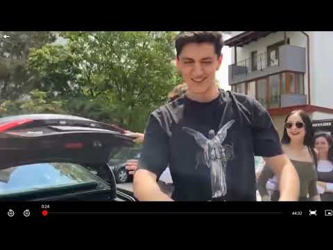 Clasa a XII-a F Fantasticii -Promoția 2019-2023 •Liceul Teoretic ,,Al.I.Cuza" Iași