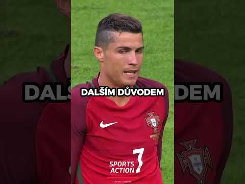 Proč si fotbalisté holí nohy?