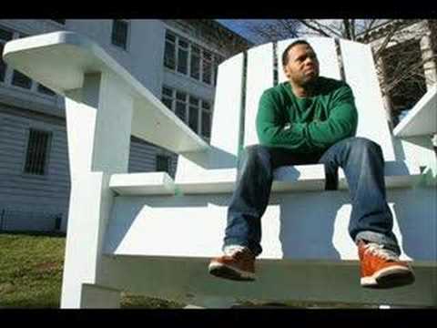 Eric Roberson- The Moon