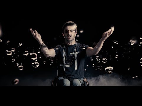 KALUNE - Je suis fou [CLIP OFFICIEL]