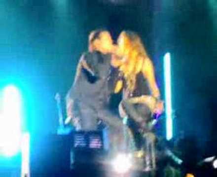 Malú y David Demaria - Enamorada Concierto Sevilla 2008