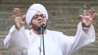 السيدة زينب رئيسة الديوان  المنشد محمود الحديوى فى احتفال مولد السيدة زينب بمضيفة الشيخ سعيد الدح