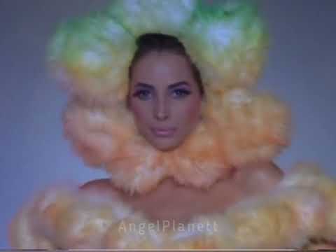 27. Thierry Mugler Fall-Winter 1991/92 (4) with Christy Turlington