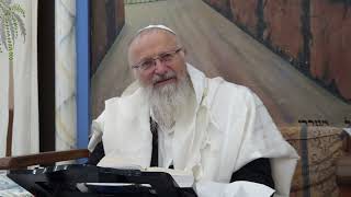 לראות את הגאולה כמו רבי עקיבא וחבריו | הרב שמואל אליהו | הלכה יומית | ט"ז אייר תשפ"ד (הרב שמואל אליהו) - התמונה מוצגת ישירות מתוך אתר האינטרנט יוטיוב. זכויות היוצרים בתמונה שייכות ליוצרה. קישור קרדיט למקור התוכן נמצא בתוך דף הסרטון