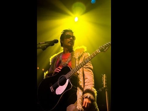 "Just Like Heaven" By The Cure, Performed by Tony Smiley , Live Looping!!