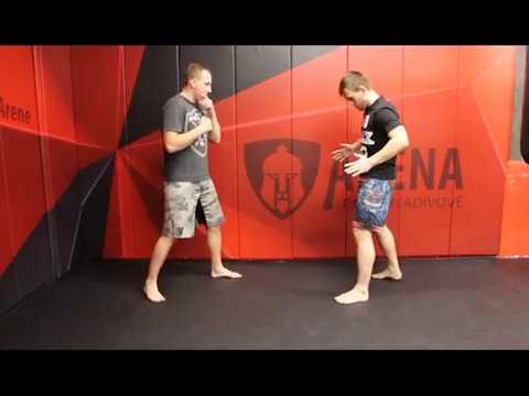 Fit2Fight - episode 1 - How to stand and why. And how to bandage your hands