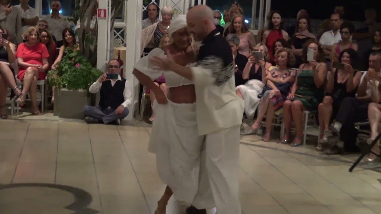 Mariano Otero y Alejandra Mantiñán 16°Tangofestivalvacanze in Puglia 22.07.2022  3.4