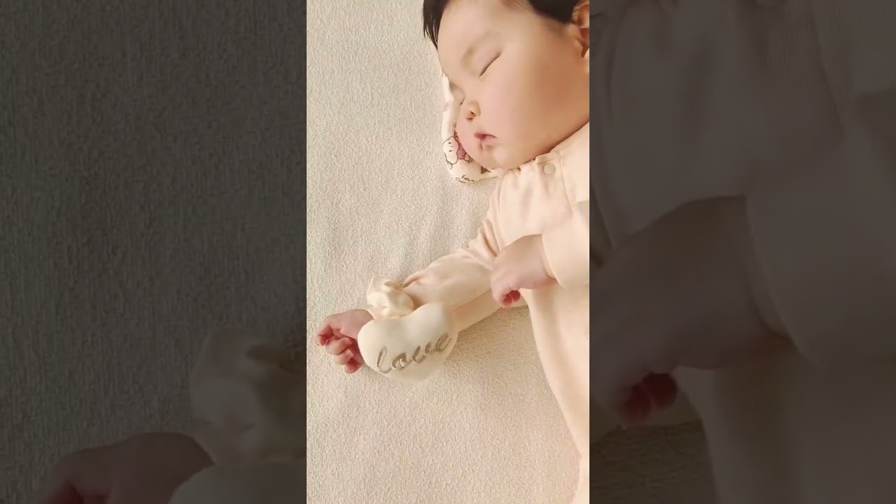 Best Organic Baby Romper | Non-Toxic Soft Cotton for Babies in Canada & USA #babyclothes #babyromper