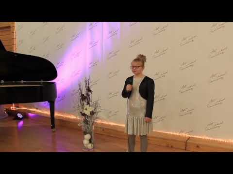 Madona s dieťaťom ( Natália Marčišovská )