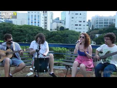 FALSO CORAL - STILL ON THE RACE (BalconyTV)