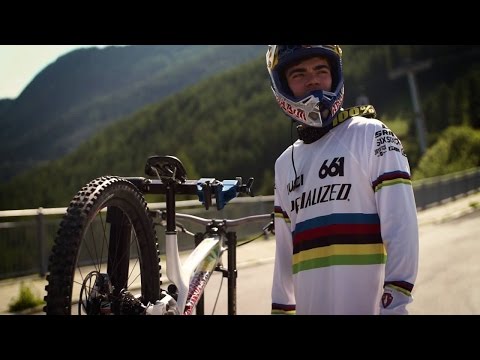 Inside Specialized Racing: Loïc Bruni