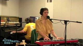 Chairlift - "Somewhere Around Here" (Live at WFUV)