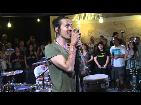 Punch Drunk (HQ Live)