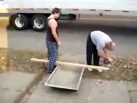 Voll in die Eier / Compilation / Fail / 2014 / HD (NICHT)