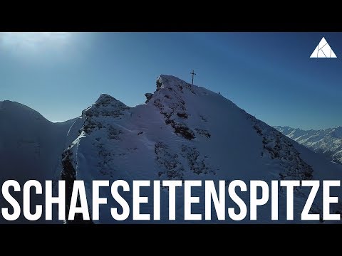 Skitour Schafseitenspitze (2602m) with epic powder descent