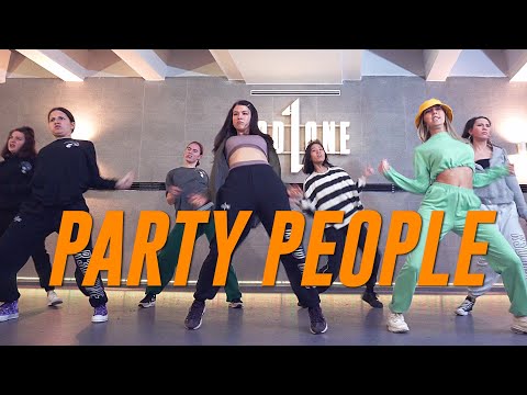 Nelly x Fergie "PARTY PEOPLE" | Duc Anh Tran x Mona Rudolf Choreography