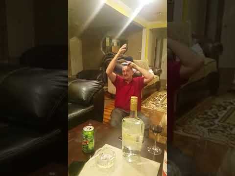 SMIJEH DO SUZA Veseli Srbijanac u Americi  rastura se