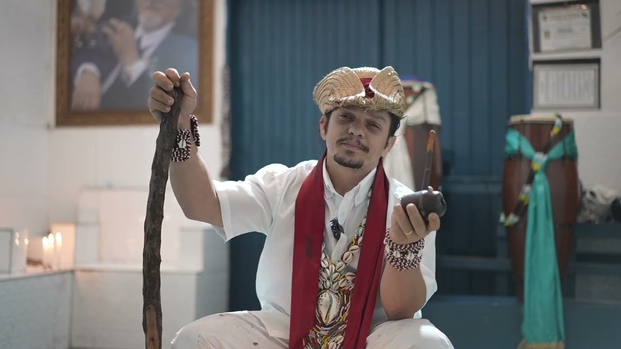 Entrevista com o Padrinho Juraci, o rezador da feira de Caruaru.