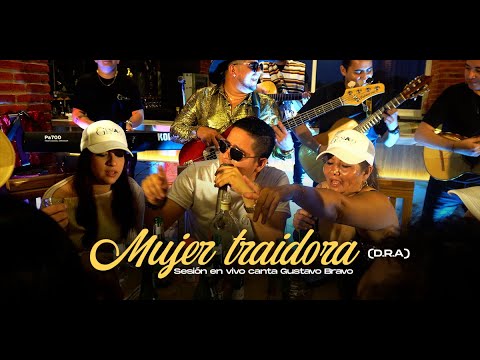 Mujer Traidora   Sesion en vivo  - canta Gustavo Bravo - Los Bravos y su Orquesta