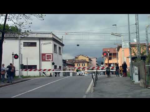 Bergamo (I) Passaggio a Livello // Level crossing //