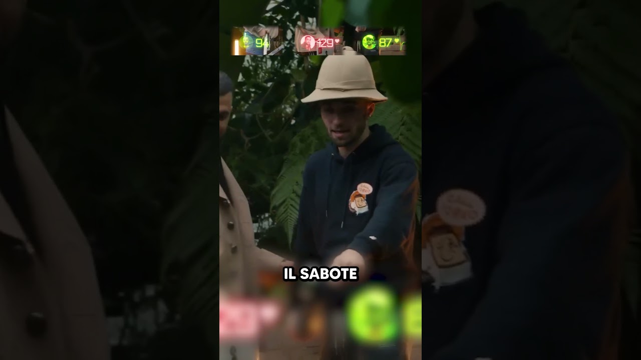 On traverse une rivière remplie de crocodiles thumbnail