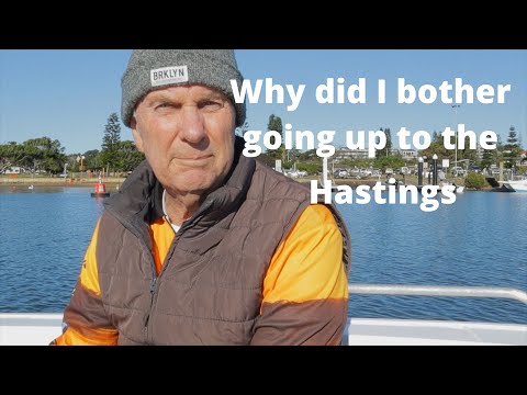 image-What are the main features of the Hastings River?
