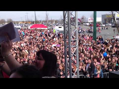 Le Jour qui se rêve avec M Pokora, Caroline Costa et Nyco Lilliu à Auchan Noyelles-Godault