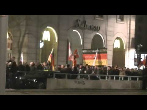 PEGIDA 09.03.15 Dresden Spaziergang