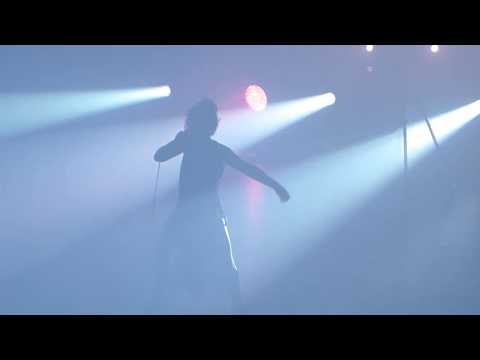 The Bug ft. Miss Red, "One shot killer" live Utrecht 10-11-2018, Le Guess Who? Ronda