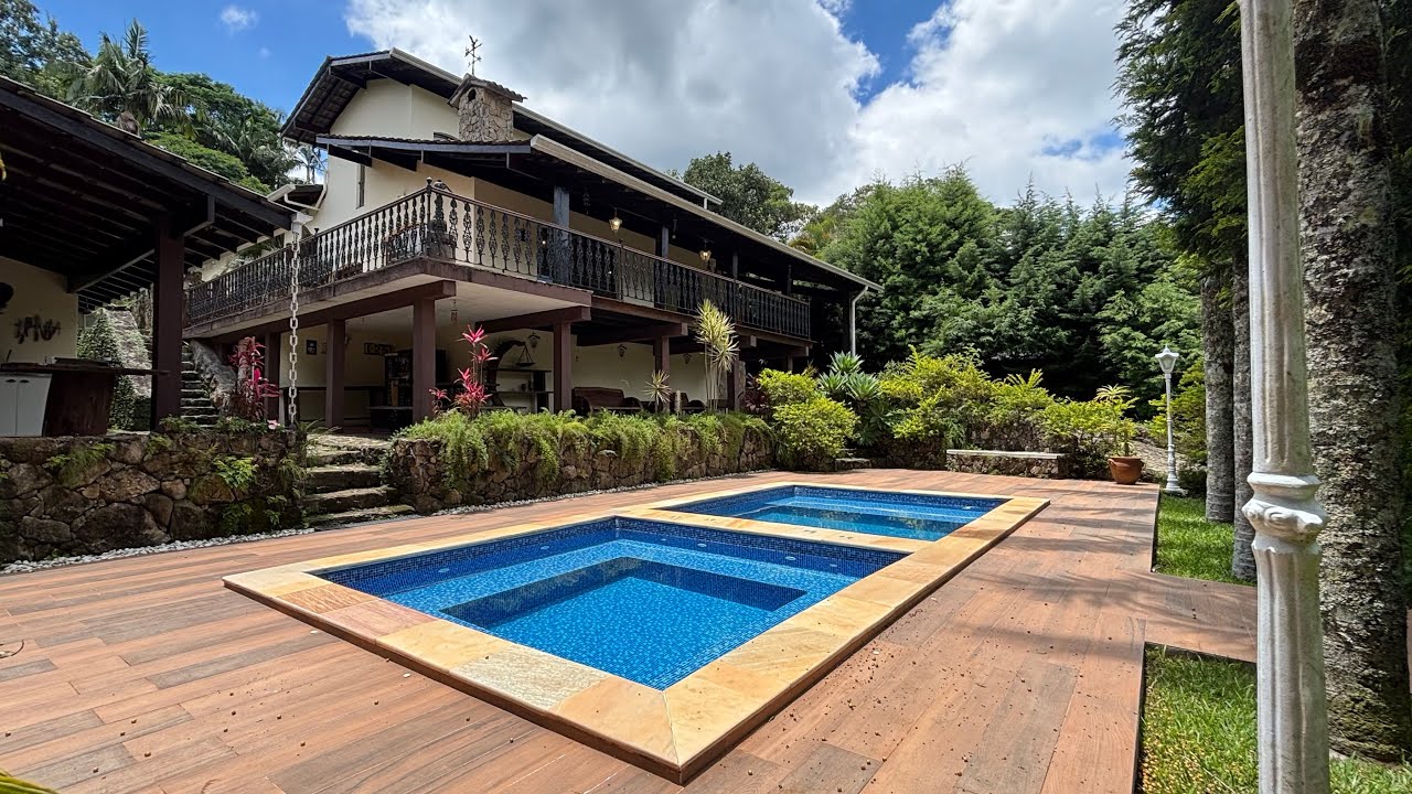 A casa com vista para as Montanhas no Clube da Montanha em Atibaia/SP