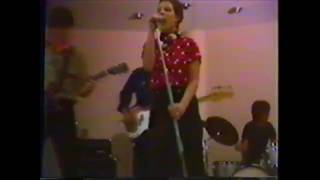 The Suspects (Kendra Smith, Steve Wynn...) - When You Sleep, live, 1979 (one song), AUDIO