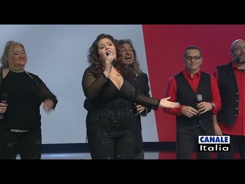 Fabrizio e gli Accademia "Una vecchia canzone" | Cantando Ballando (HD)