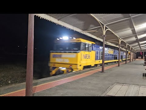 6PM7 PN up "Linfox Express #2" (NRs 36 117), Spencer Jnc to Melbourne, 2235, 16/2/25, Stawell VIC