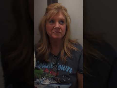 Thumbnail for Norwegian Jewel inside cabin tour deck 4 cabin 4581 . AnchorsAwayNow.com