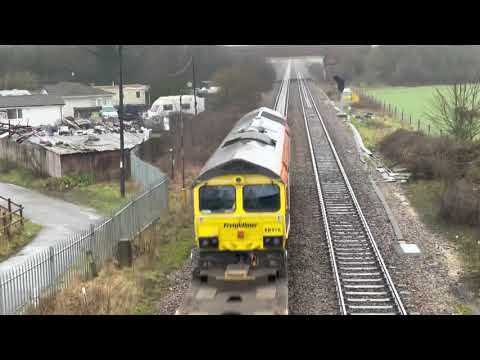 Freightliner Orange Class 66415 does four tone horn on Peterborough to Lincoln line - 6th Feb 2021