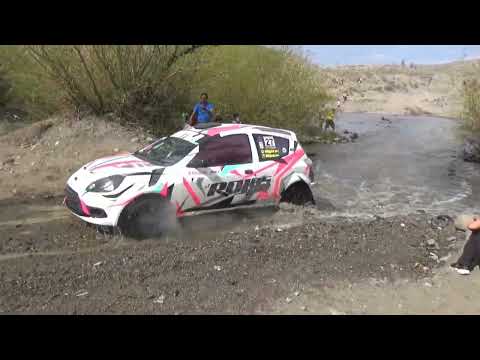 ¡Sector complicado! Cruce del vado en la PE 4 del rally de Las Coloradas. 7/3/26.
