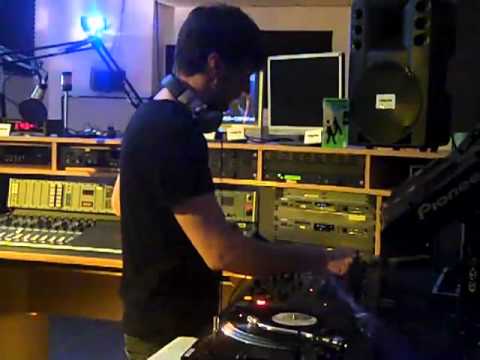 Jan Krüger (Hello Repeat) @ TwenFM Sonntagsclub 28.05.2011