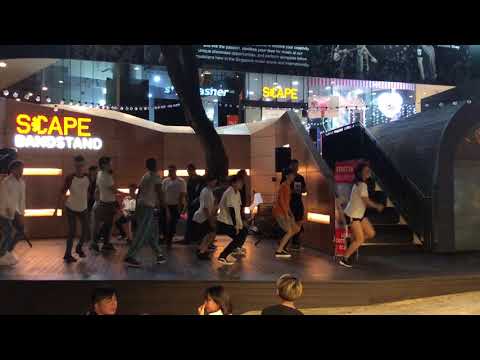 KPOP Dance Off Vol. 101: Momoland - Baam