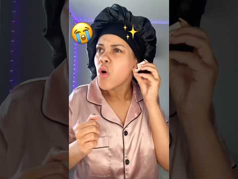 Juliet sticht sich Ohrlöcher (schief gegangen)😭✨📌 #comedy #humor #lustig