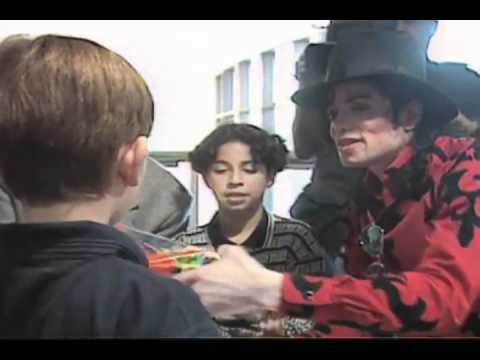 Michael Jackson Is Not Dead (Ago & Highpass Radio Edit) by SPANKOX