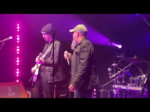 Chris Thompson & The Mads Eriksen Band – Spirits in the Night