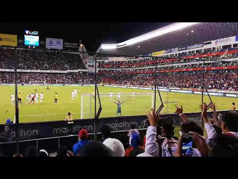"Muerte Blanca Super GabbaðŸ‘ŠðŸ‘Š" Barra: Muerte Blanca &bull; Club: LDU