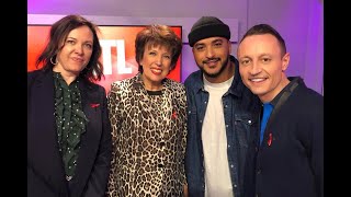 Slimane chante &quot;Nous deux&quot; en live