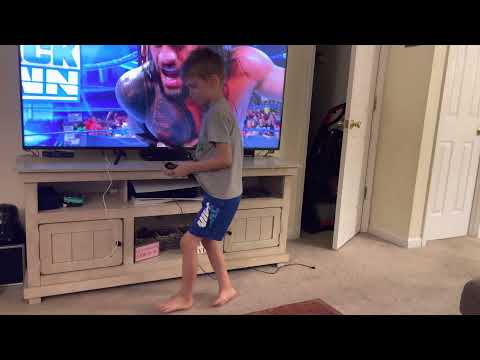 Roman Reigns defeats Finn Balor on SmackDown! Ryder’s reaction!!!!