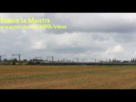 Class 66 Freightliner No. 66621 with Horn Toot at Harrowden Junction, The Slips, 17th May 2023