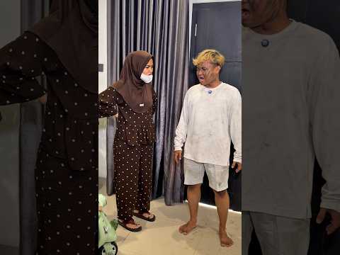 Muka kena debu gunung krakatau