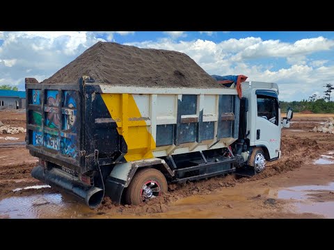 🔴Nyali Seorang Sopir Melewati Medan Berlumpur!!!Mobil Dump Truk jomplang pasir Full Bak