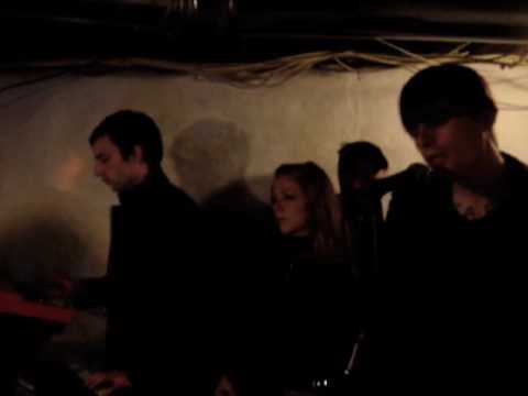 Cold Cave - 