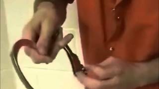 Inmate Teaches How To Escape Handcuffs